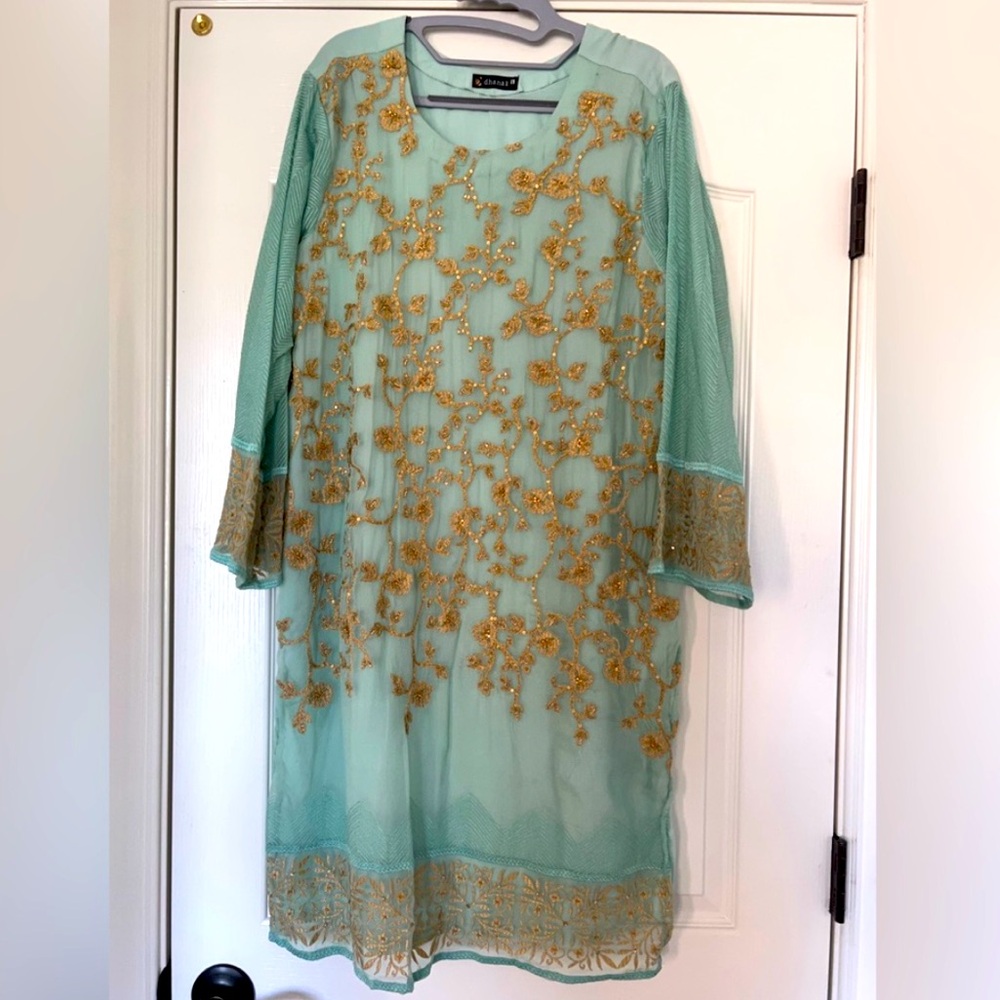 Kurta tunic Kameez full embroidery by Dhanak size L